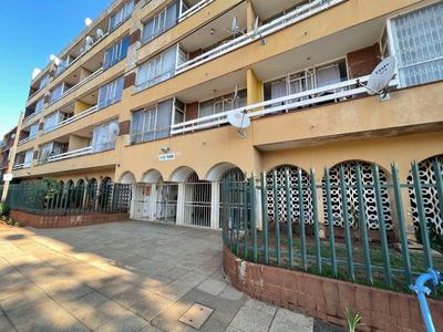 Apartment / Flat For Sale in Yeoville, Johannesburg