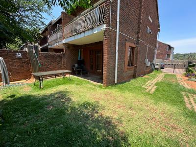Townhouse For Sale in Fontainebleau, Randburg