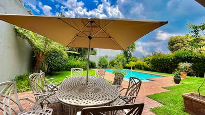Apartment / Flat For Sale in Elton Hill, Johannesburg