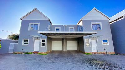 Townhouse For Sale in Ferndale, Randburg