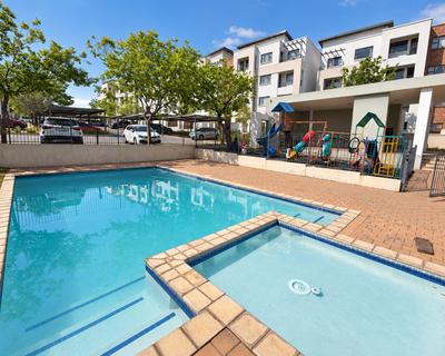 Apartment / Flat For Sale in Ferndale, Randburg